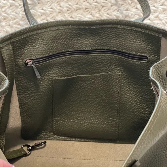 Longchamp Roseau Essential M Tote bag Khaki - Leather - Picture 15 of 16